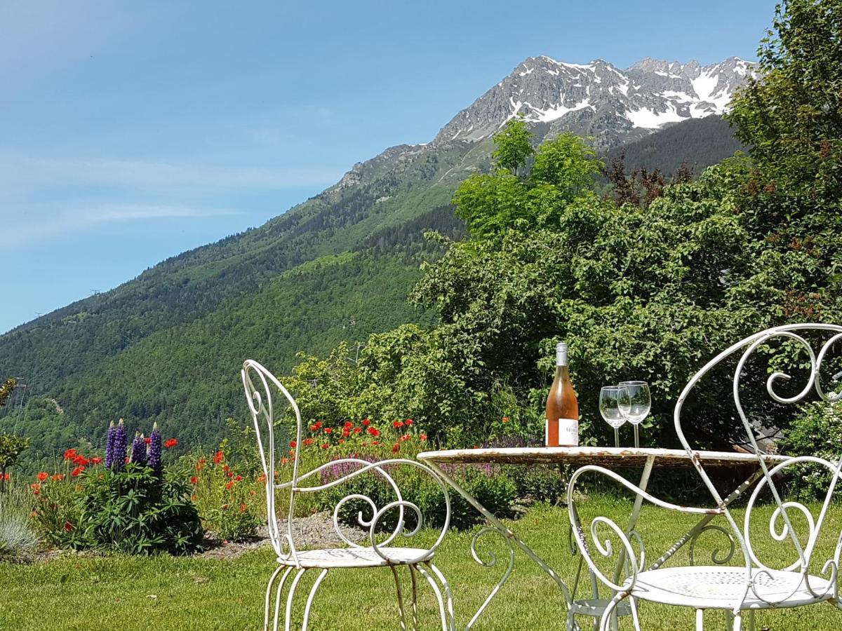 Chalet Solneige Bed and Breakfast Vaujany Exterior foto